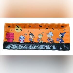 NEW Peanuts Snoopy Halloween Trick or Treat Serving Tray LARGE Melamine